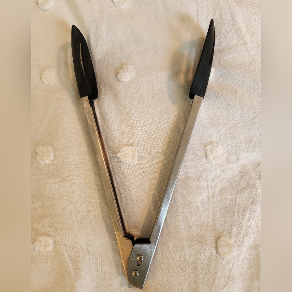 Pampered Chef Tongs